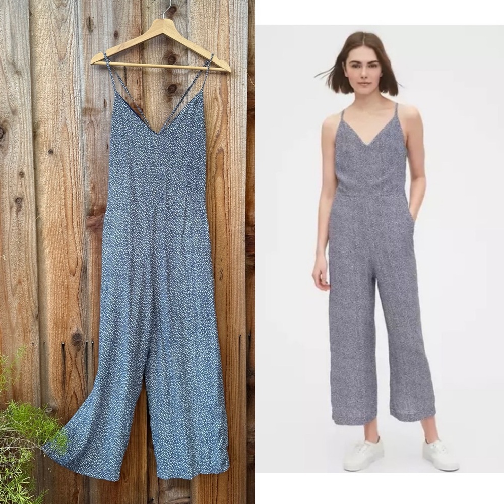Navy Blue and White Mini Floral Dot Tie-Back Cropped Jumpsuit 🌿